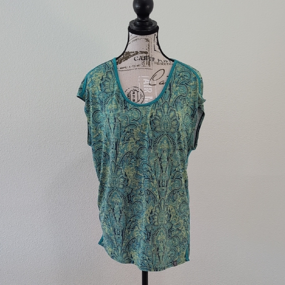 Title Nine Teal and Black Patterned Short Sleeve Top